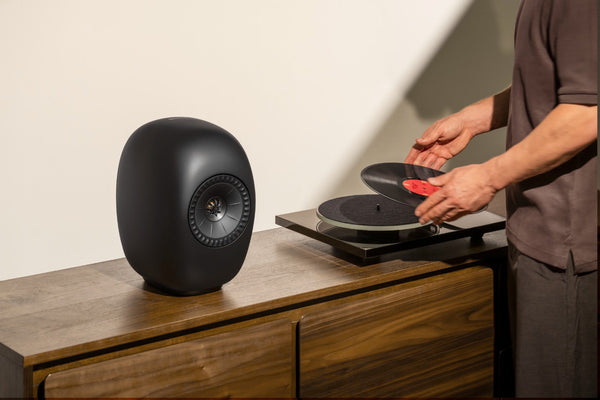 KEF LS LUXE: What a Sculptural Speaker Changes for Dubai Interiors